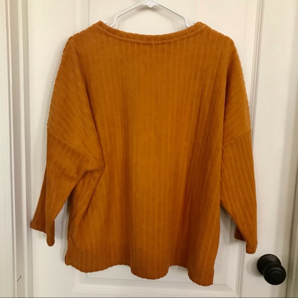 Nice & comfortable Old Navy yellow mustard 3/4 blouse, size large. - Picture 6 of 6